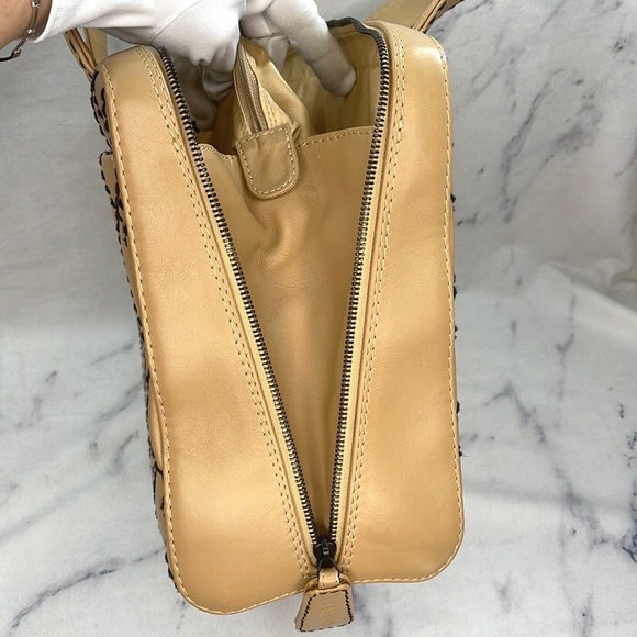 CHANEL Surpique Wild Stitch With Pouch - Picture 11 of 17